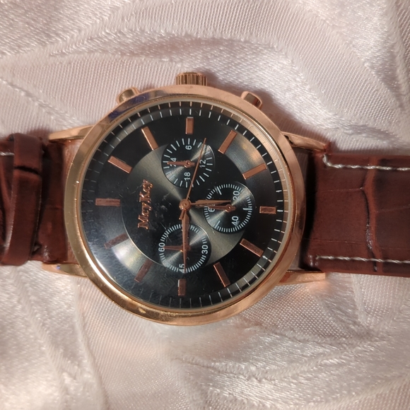 Meykey Watch - Picture 1 of 2